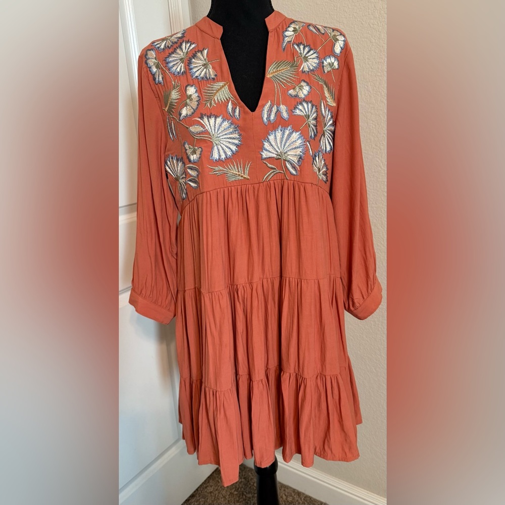 Entro Floral Embroidered Midi Dress Women Size Medium Pumpkin Color Lined